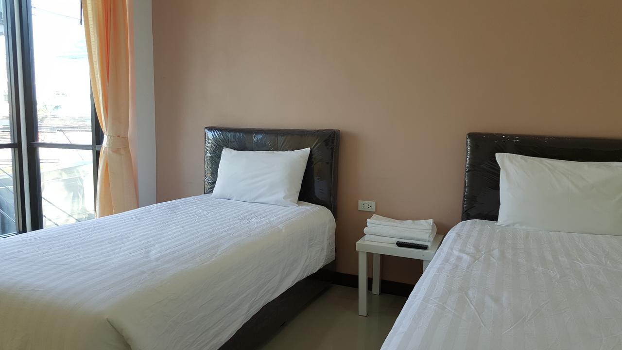 Charoensuk Grand Hotel Kabin Buri Buitenkant foto