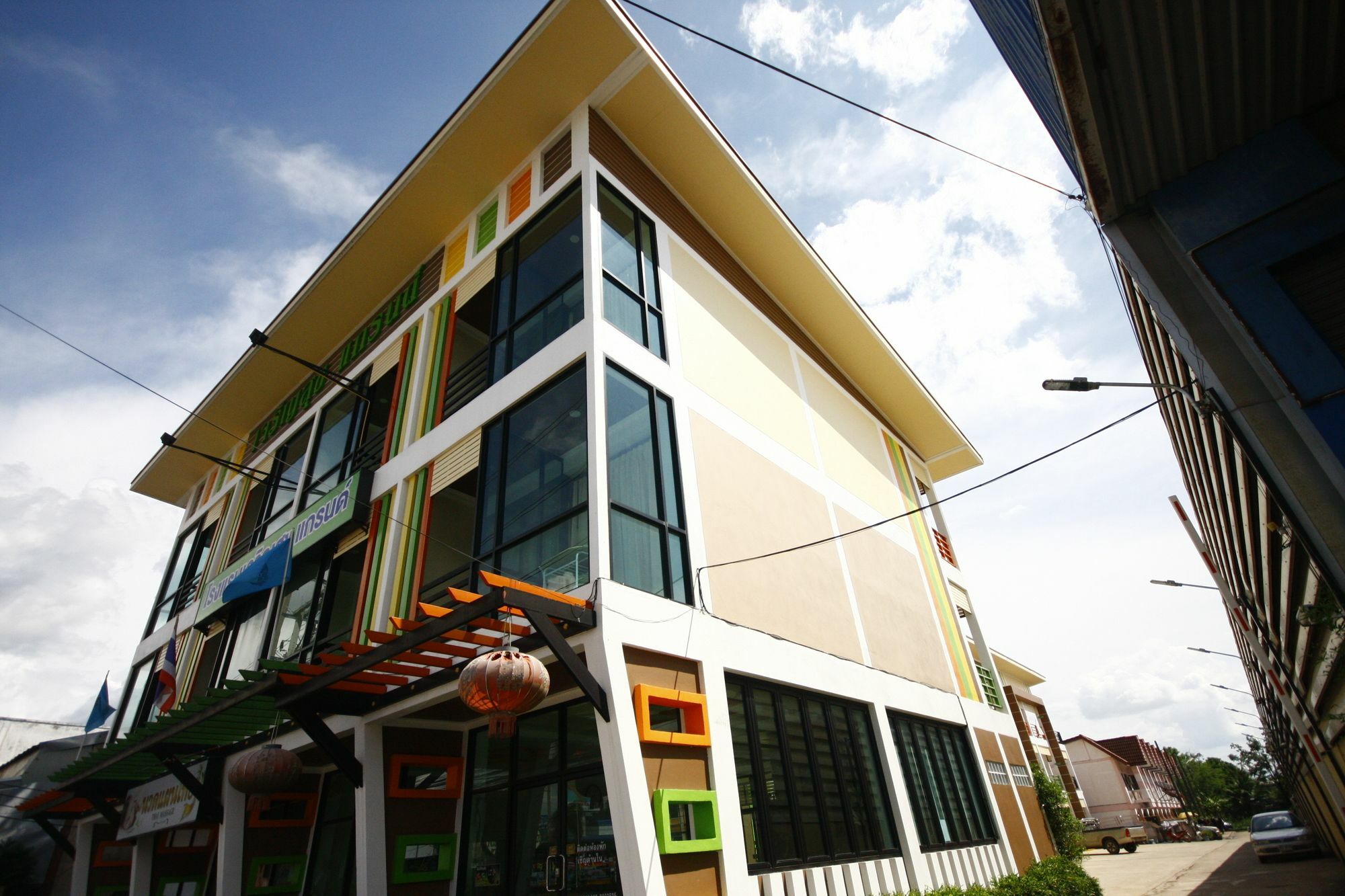 Charoensuk Grand Hotel Kabin Buri Buitenkant foto